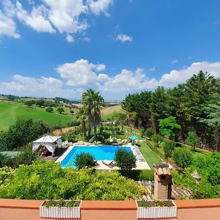 Ceschini Comfortable Holiday * Корридония