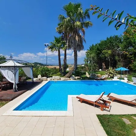 Вилла Ceschini Comfortable Holiday